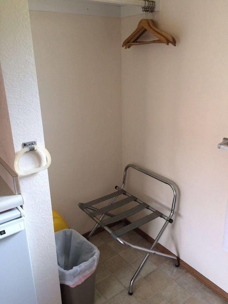Mini Golden Inns Motel Hungry Horse Εξωτερικό φωτογραφία