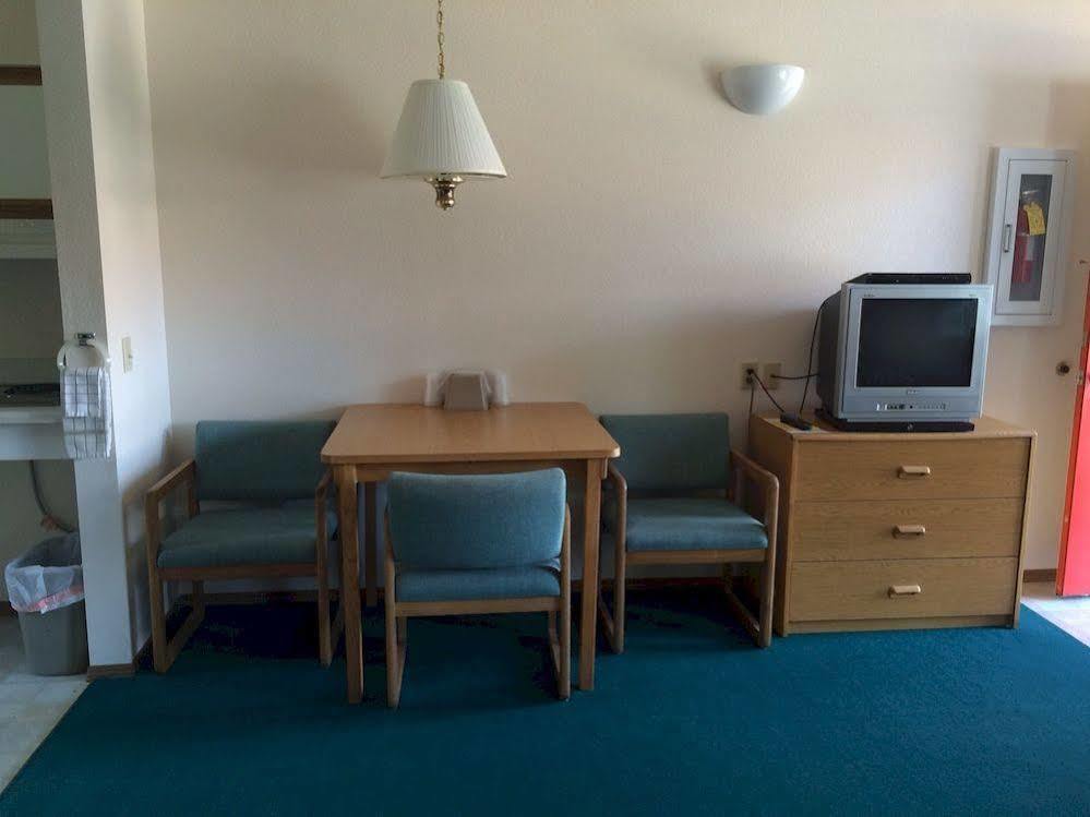 Mini Golden Inns Motel Hungry Horse Εξωτερικό φωτογραφία